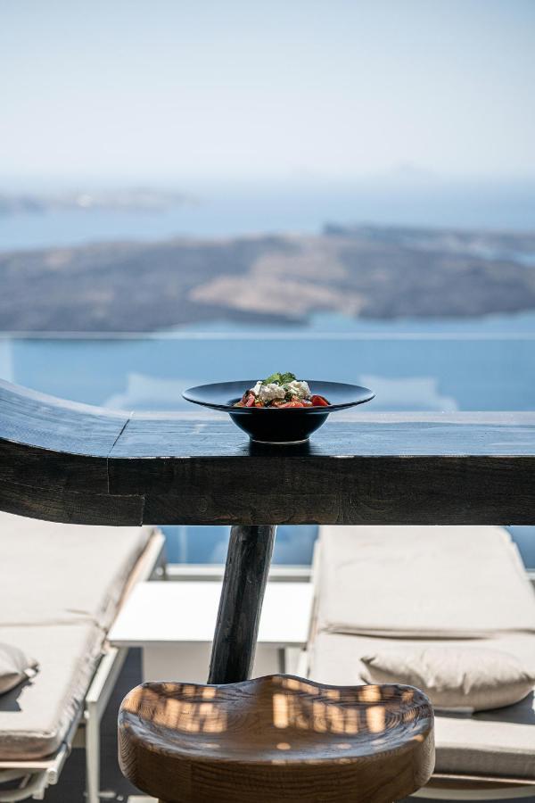 On The Rocks - Small Luxury Hotels Of The World (Adults Only) Imerovigli  Bagian luar foto