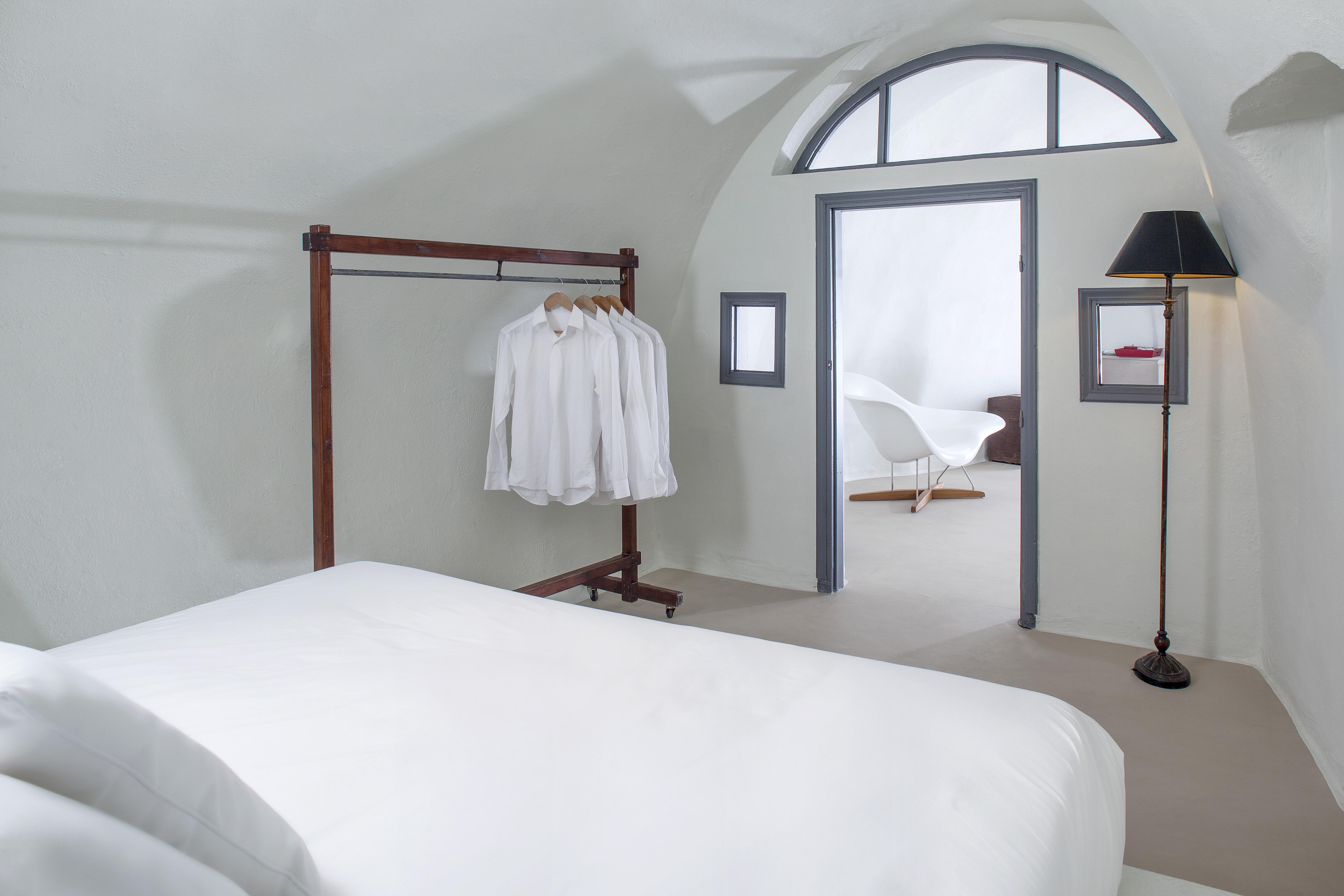 On The Rocks - Small Luxury Hotels Of The World (Adults Only) Imerovigli  Bagian luar foto