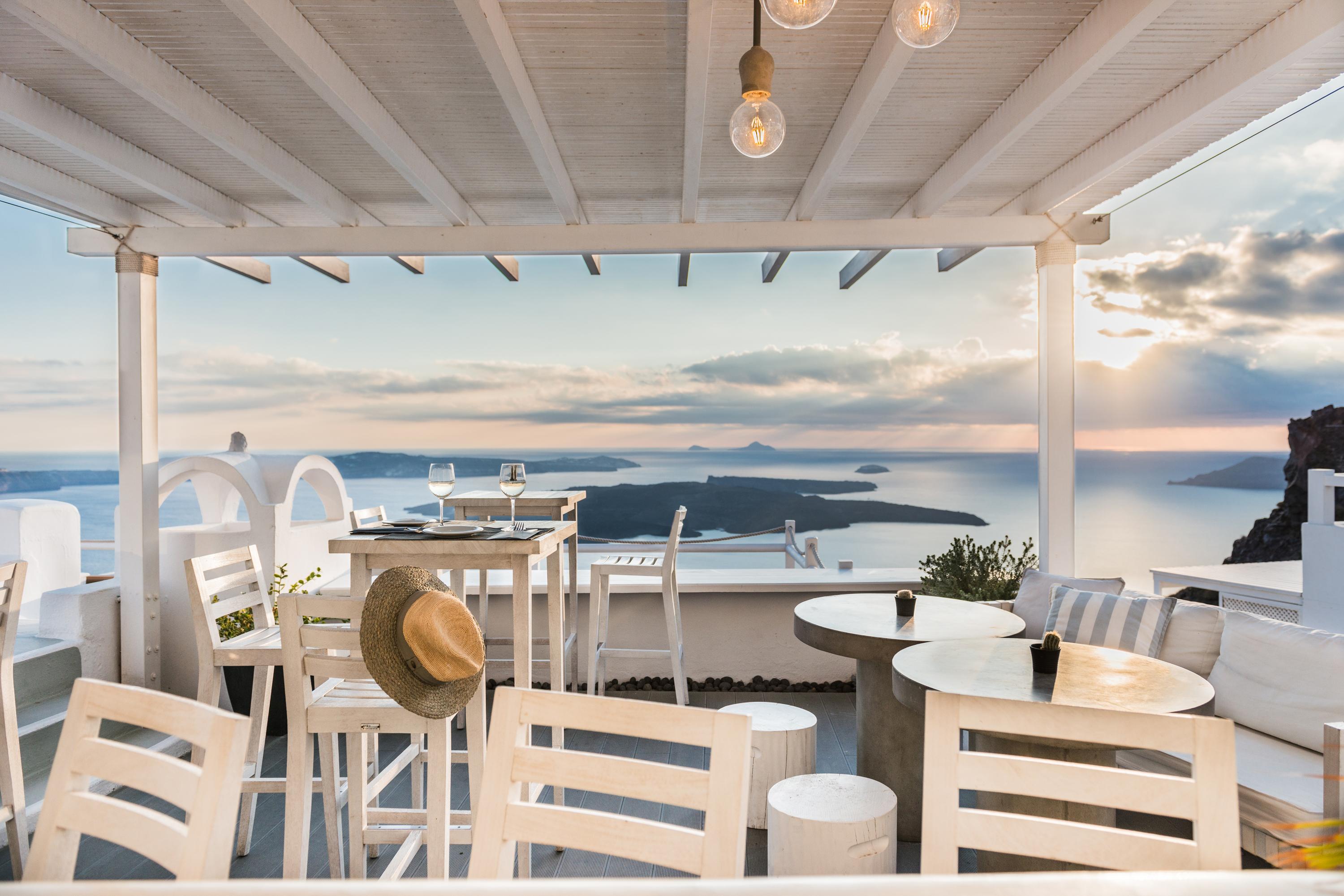 On The Rocks - Small Luxury Hotels Of The World (Adults Only) Imerovigli  Bagian luar foto