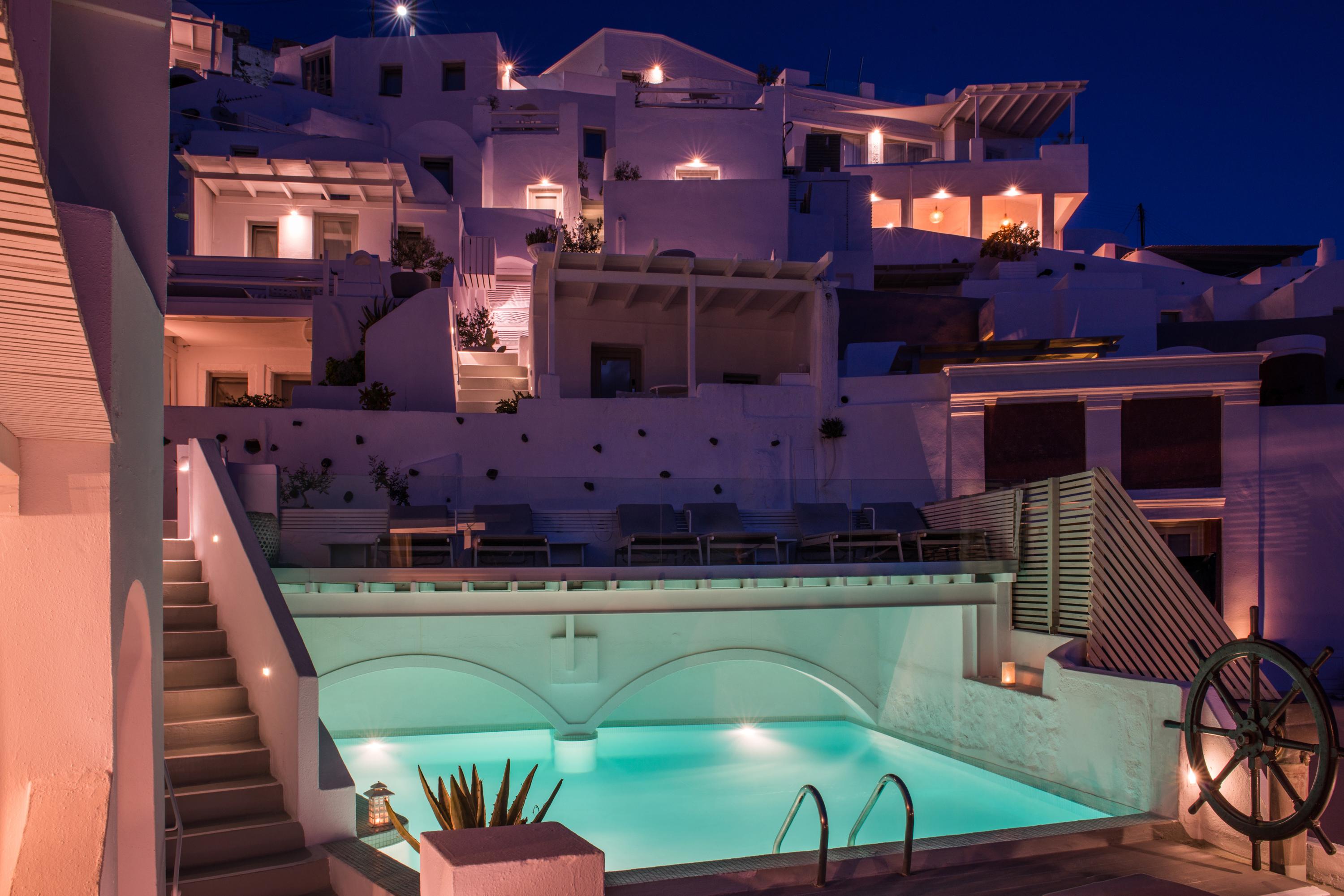 On The Rocks - Small Luxury Hotels Of The World (Adults Only) Imerovigli  Bagian luar foto